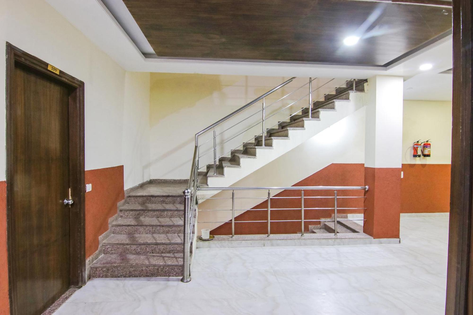 فندق أويو 7724 كوهينور سيتي Chandīgarh المظهر الخارجي الصورة